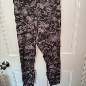 Lululemon Athletica Capri leggings size S